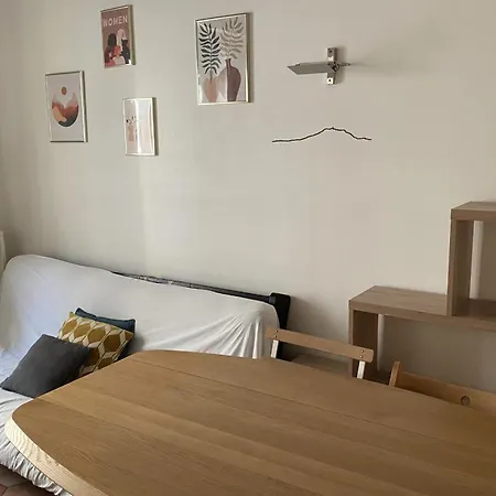 아파트 Lovely Nest In The Marais 파리